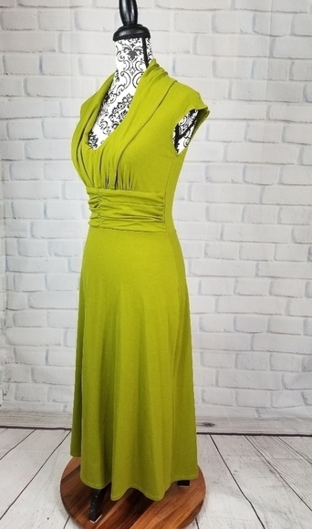 Newport News size s sleeveless stretch knit dress - Picture 7 of 8